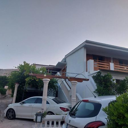 Studio Apartment Iva - 50 M From The Sea-Balcony Pag Town Exterior foto