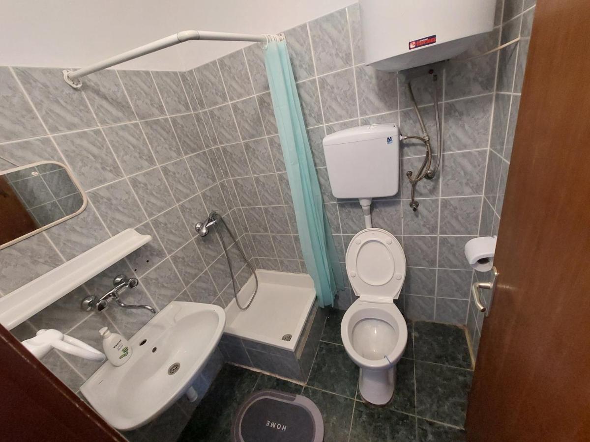 Studio Apartment Iva - 50 M From The Sea-Balcony Pag Town Exterior foto