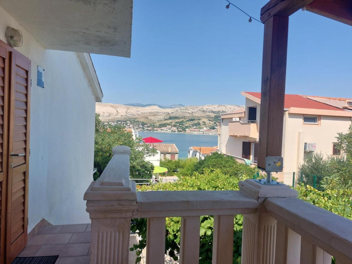 Studio Apartment Iva - 50 M From The Sea-Balcony Pag Town Exterior foto